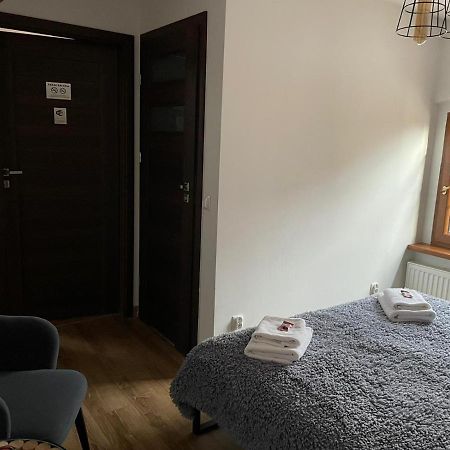 Отель Miodosytnia Chwarszczany Экстерьер фото